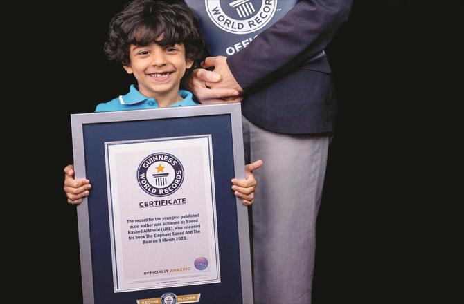 Saeed Rashid with Guinness World Record certificate. (Photo: Courtesy of Gulf Times)